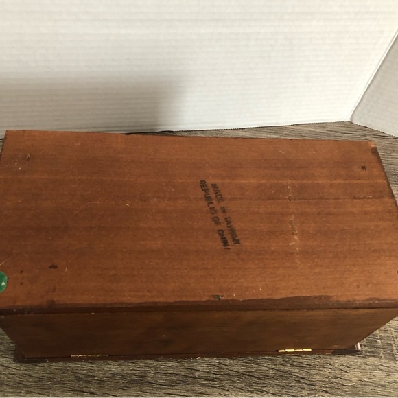 Vtg Wooden Jewelry Chest with Lining - Picture 8 of 11